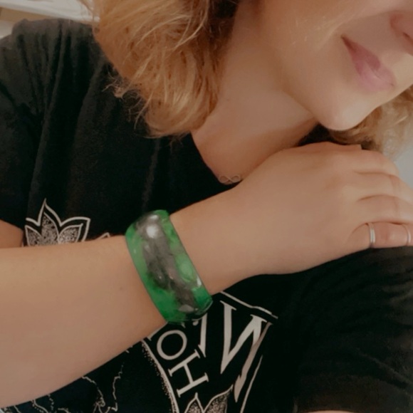 Luscious Dark Jungle Green Swirled Golden Black Wide Bangle Bracelet Handcrafted - Picture 10 of 11